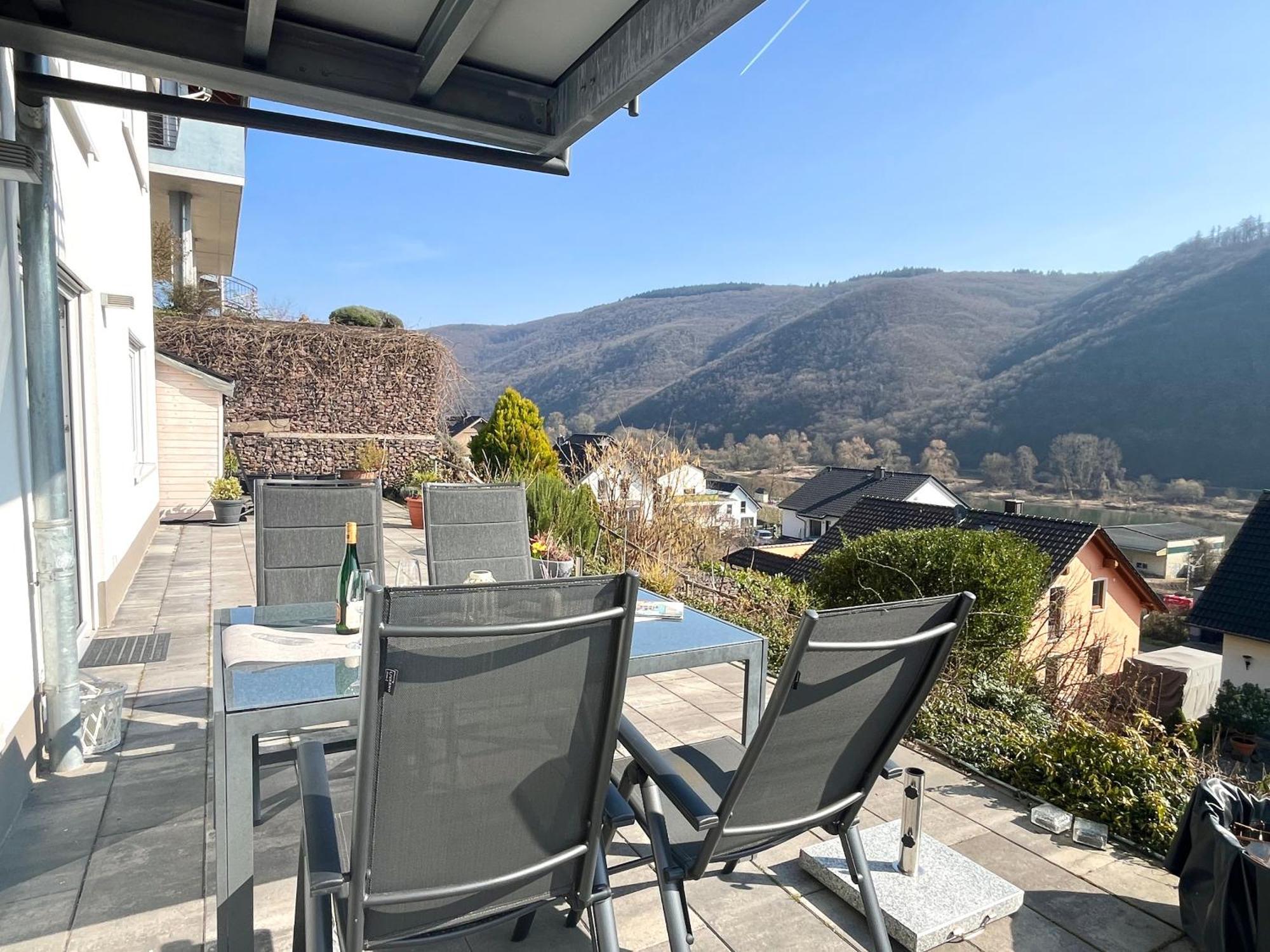 Ferienwohnung Sonnenterrasse, 1-4 Personen, 2 Schlafzimmer, Grosse Terrasse Mueden Exterior photo